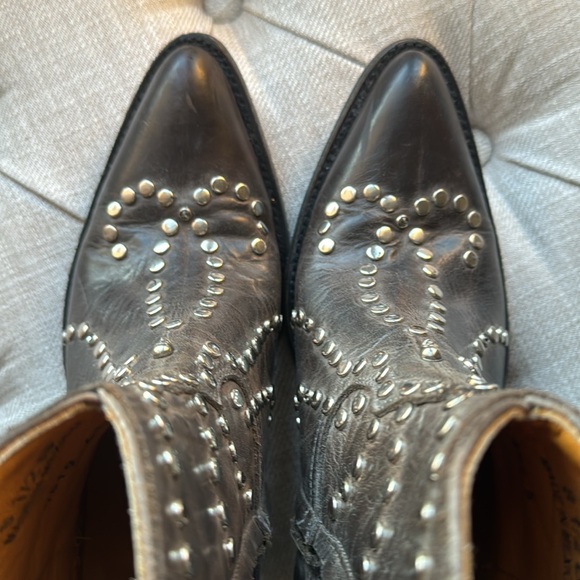 Ankle studded, dark brown leather, cowboy boots by OLD GRINGO. - Picture 8 of 16